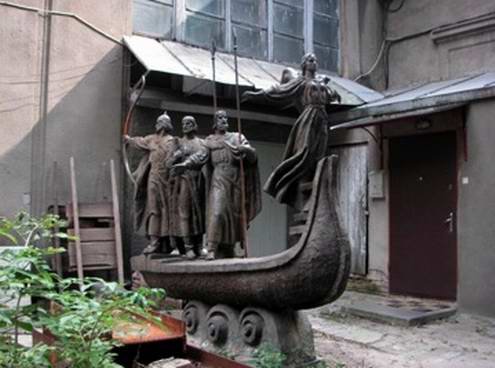 Kiev secret place - Small monument to Kyi, Schek, Horyv and their sister Lybid