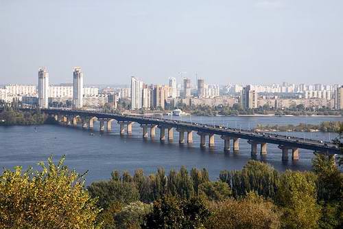 Kiev Ukraine pictures - Dnepr bridge and modern architecture view