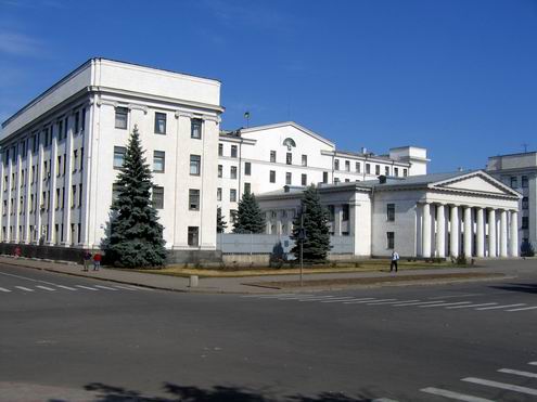 Luhansk (Lugansk) Ukraine city monuments and statues 3rd photo