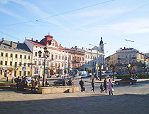 Tsentralna (Central) Square in Chernivtsi