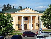 Khmelnytskyi University of Management and Law (the former House of Officers)