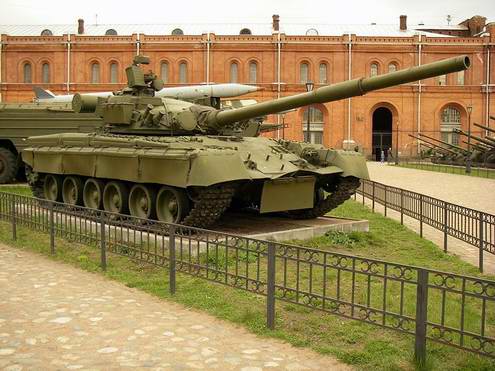 Main battle tank T-80