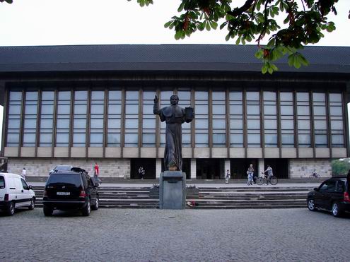 Uzhgorod (Uzhhorod) Ukraine city streets 1st photo