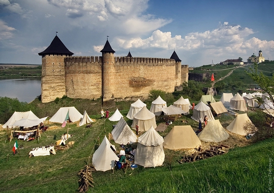 Battle of the Nations festival, Khotyn, Ukraine view 7