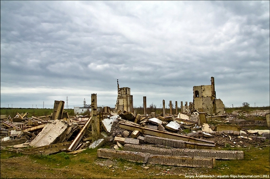 Abandoned Crimean nuclear power plant view 15