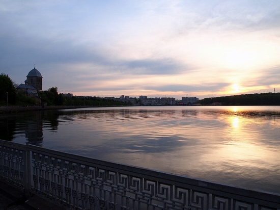 Beautiful Ternopil, Ukraine view 16