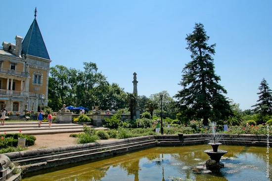 Massandra Palace, Yalta, Crimea view 5