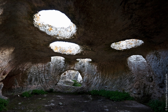 Eski-Kermen - medieval underground fortress-city view 14