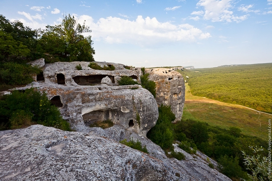 Eski-Kermen - medieval underground fortress-city view 16