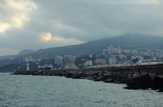 Early spring in Yalta, Ukraine view 12