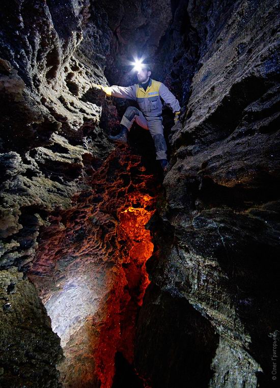 Gorgeous underground universe of Mlynki cave, Ukraine view 15