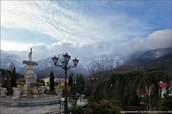 Yalta Zoo Skazka, Ukraine view 1