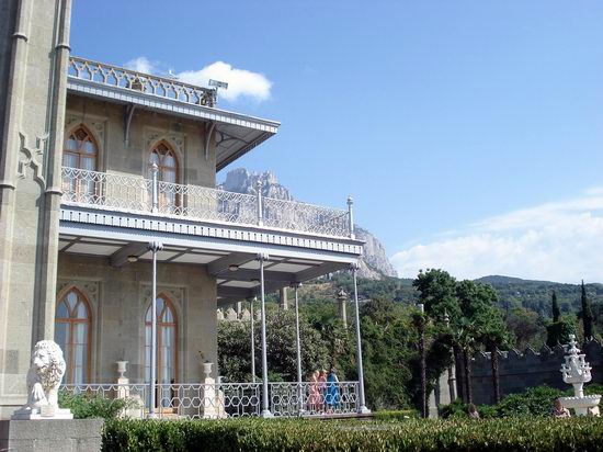 Vorontsov Palace, Alupka, Crimea, Ukraine view 6