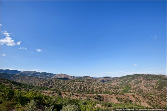 Picturesque landscapes of Crimea, Ukraine photo 9