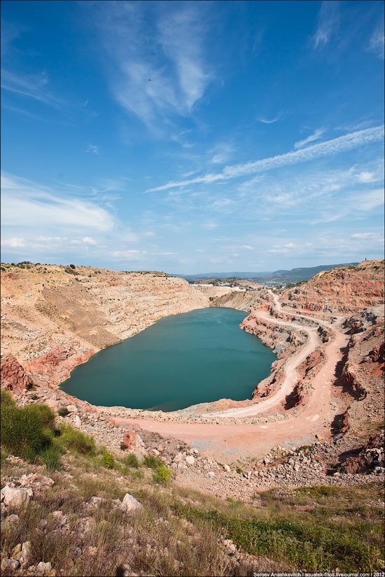 Picturesque abandoned quarry near Sevastopol, Crimea, Ukraine photo 2