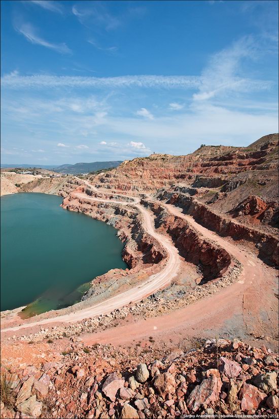 Picturesque abandoned quarry near Sevastopol, Crimea, Ukraine photo 3