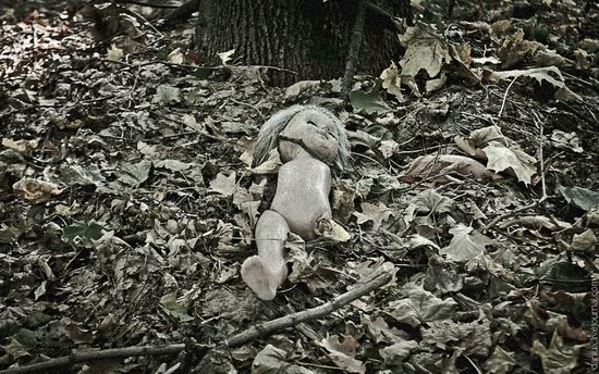 Abandoned kindergarten in the Chernobyl zone, Ukraine photo 12