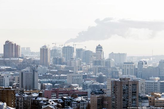 Kiev, capital of Ukraine, after snowfall photo 10