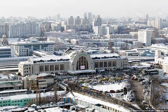 Kiev, capital of Ukraine, after snowfall photo 13