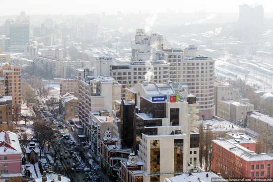 Kiev, capital of Ukraine, after snowfall photo 15