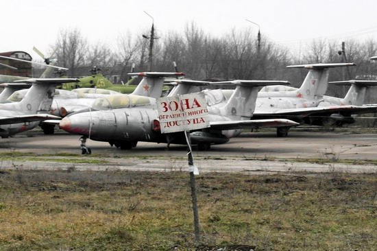 Abandoned flight training center near Zaporozhye, Ukraine photo 1