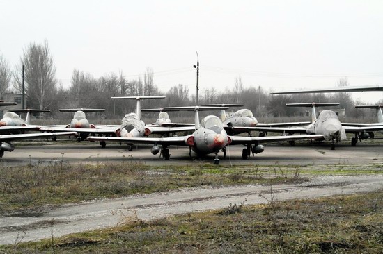 Abandoned flight training center near Zaporozhye, Ukraine photo 12