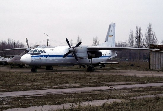 Abandoned flight training center near Zaporozhye, Ukraine photo 9