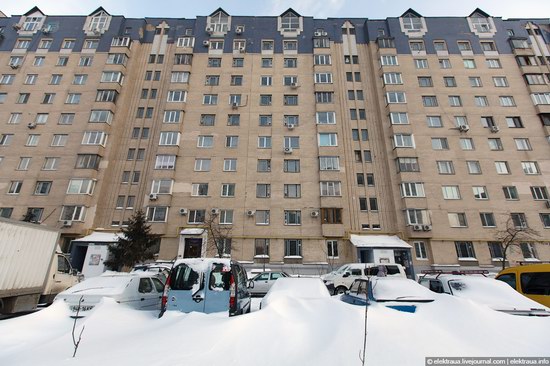 Abnormally heavy snowfall in Kiev, Ukraine photo 11