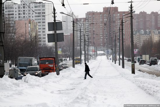 Abnormally heavy snowfall in Kiev, Ukraine photo 3