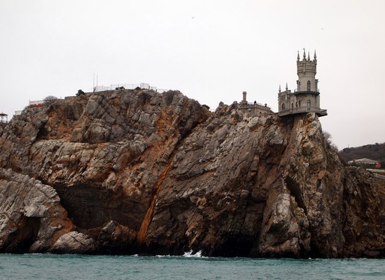 Architectural monument Swallow's Nest and surroundings photo 16