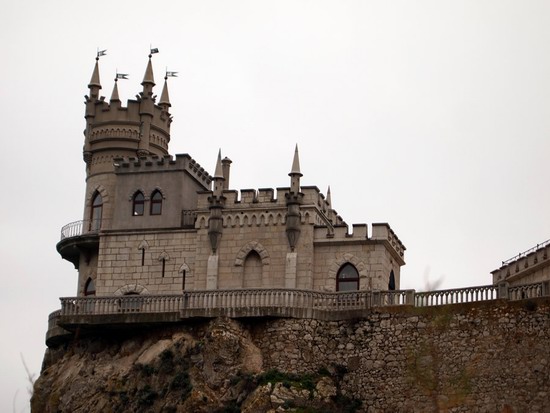 Architectural monument Swallow's Nest and surroundings photo 4