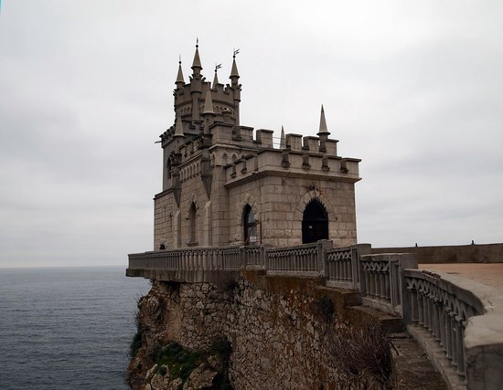 Architectural monument Swallow's Nest and surroundings photo 8