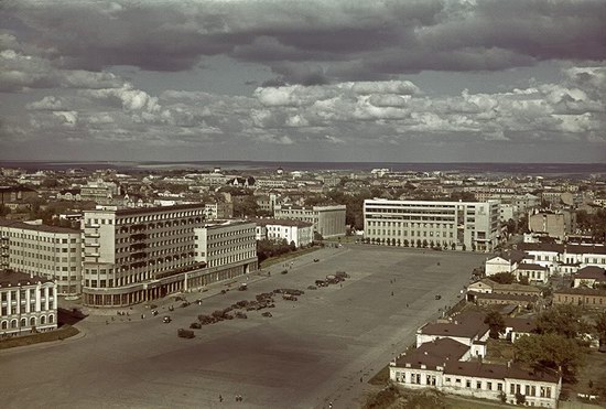 Kharkiv, Ukraine during the German occupation in color, photo 11