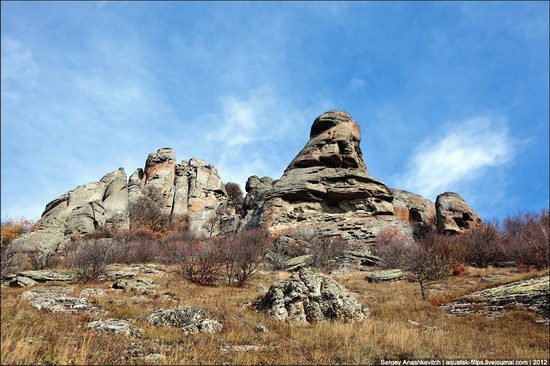 The Valley of Ghosts stone statues, Crimea, Ukraine photo 1