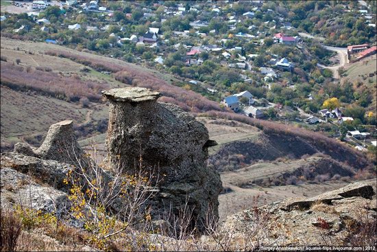 The Valley of Ghosts stone statues, Crimea, Ukraine photo 11