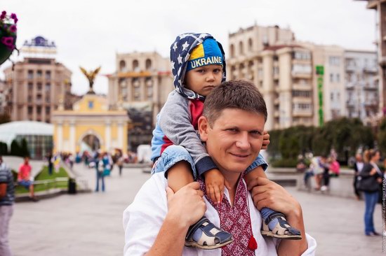 Ukrainians celebrating Independence Day, Kyiv photo 2