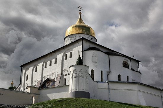 The Holy Trinity Cathedral of the Pochaev Lavra, Ukraine photo 15