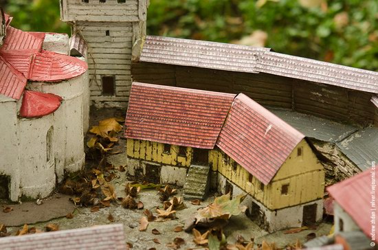 Miniature Fortresses Park in Lviv, Ukraine photo 7