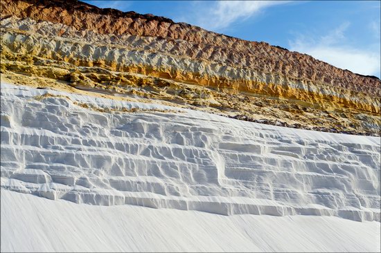 Beautiful quartz quarry in Kharkiv region, Ukraine, photo 1