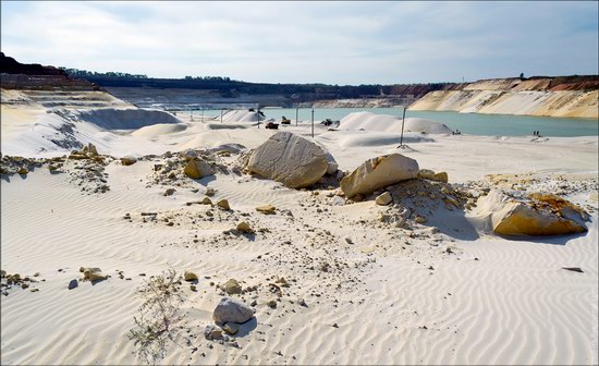 Beautiful quartz quarry in Kharkiv region, Ukraine, photo 6