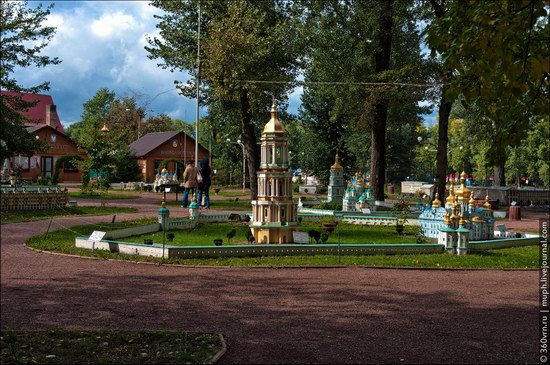 Miniatures Park in Kyiv, Ukraine photo 1