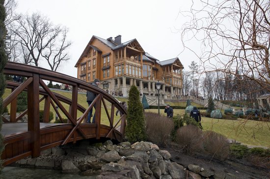 Inside the residence of Yanukovych, Ukraine photo 4