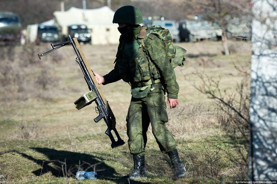 Russian troops, Crimea, Ukraine, photo 14