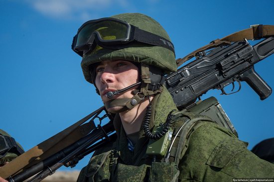 Russian troops, Crimea, Ukraine, photo 17