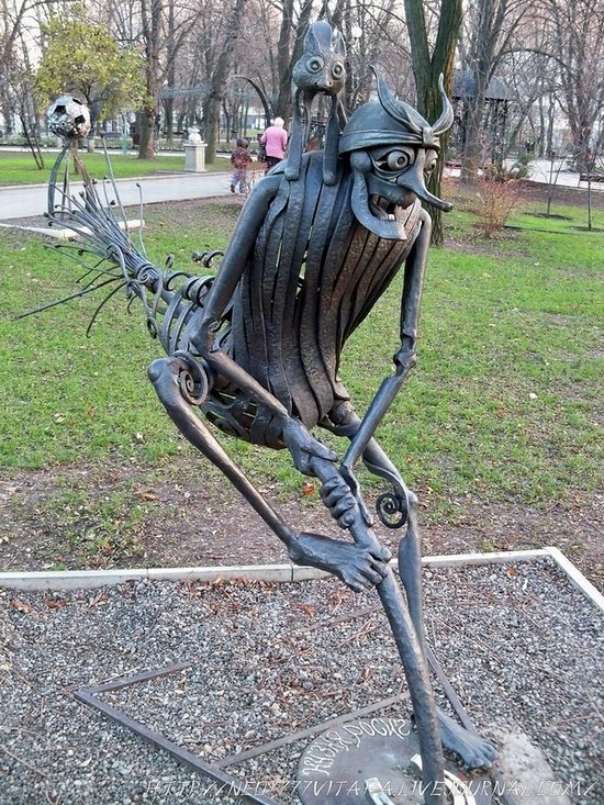 Forged Figures Park in Donetsk, Ukraine, photo 11