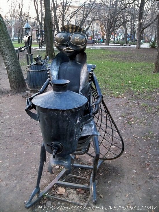 Forged Figures Park in Donetsk, Ukraine, photo 13