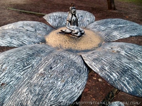 Forged Figures Park in Donetsk, Ukraine, photo 15