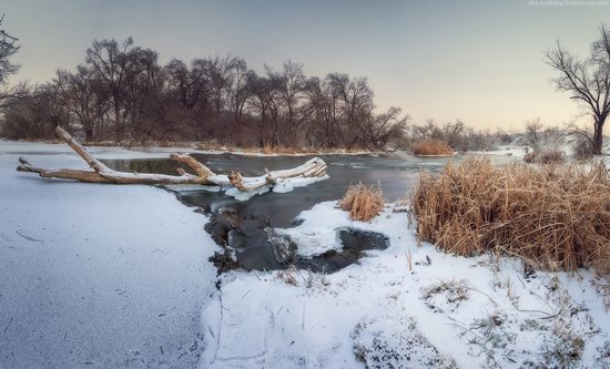 Beautiful winter landscapes - the Krynka River, Ukraine, photo 2