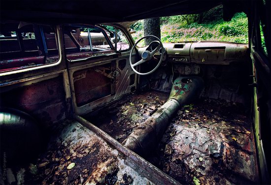 Abandoned vintage cars, Ukraine, photo 5