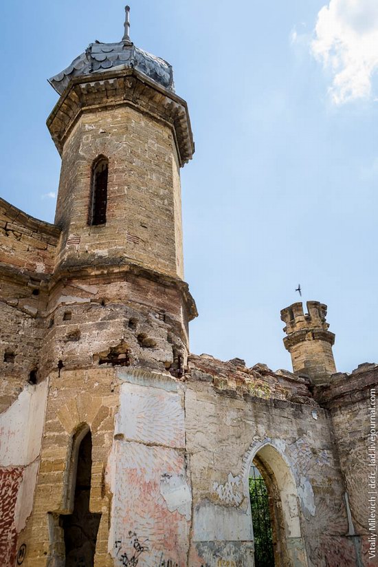 Abandoned Moorish palace near Odessa, Ukraine, photo 13